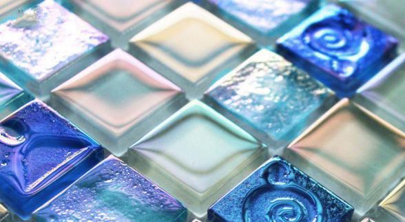 بررسی کیفیت کاشی استخری هفت رنگ