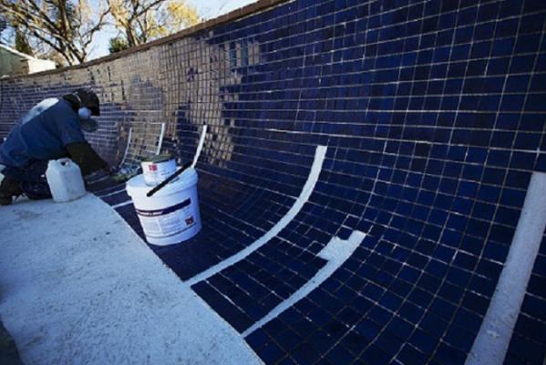 توزیع انواع کاشی استخری ارزان