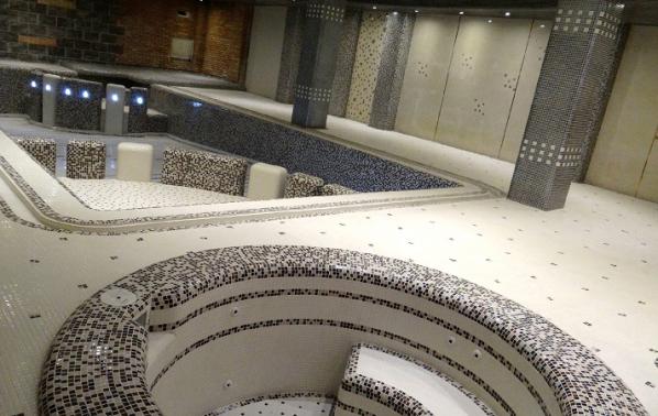 همه چیز درباره کاشی استخری جکوزی