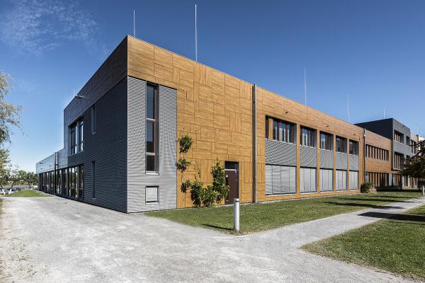 پخش کننده کاشی نمای ساختمان