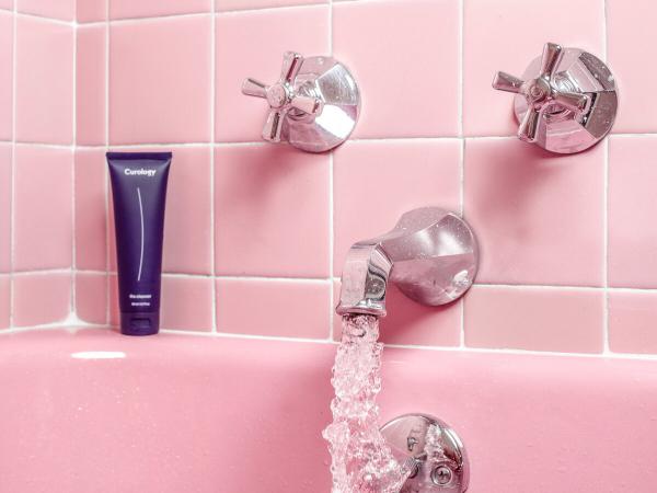 عرضه کاشی و سرامیک صورتی